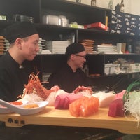 Photo taken at Hashi Sushi by Beatriz Z. on 4/30/2016
