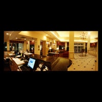 Foto diambil di Hilton Garden Inn Tallahassee Central oleh Joseph R. pada 11/22/2012