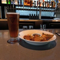 Photo taken at BJ&#39;s Restaurant &amp; Brewhouse by Woody C. on 8/30/2021