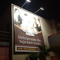 4/30/2013 tarihinde Charles V.ziyaretçi tarafından Café Leão Empório'de çekilen fotoğraf