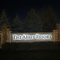 Foto diambil di The Abbey Resort oleh kevin pada 11/1/2022