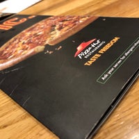 Photo taken at Pizza Hut by Yohan I. on 11/15/2018