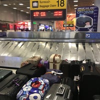 Photo taken at Baggage Claim 18 by Mandy🌾 on 11/23/2019