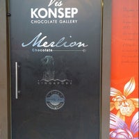 Photo taken at Viskonsep Chocolate Gallery by Aneng C. on 12/23/2012