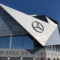 Photo taken at Mercedes-Benz Stadium by kenden on 4/27/2019