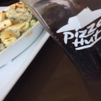 Photo taken at Pizza Hut by Alnour on 10/20/2016