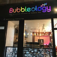Photo taken at Bubbleology by Yoojin K. on 9/30/2018