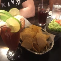 Foto tomada en Los Marineros Restaurant  por ᴡ Y. el 8/28/2017