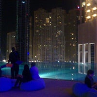รูปภาพถ่ายที่ Address Dubai Marina โดย Umut Y. เมื่อ 1/7/2013