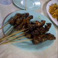 10/13/2012에 Desi님이 Sate Tulang &amp; Soto Banjar &quot;Eldorado&quot;에서 찍은 사진