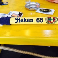 Foto diambil di Big Yellow Taxi Benzin oleh HAKAN pada 9/15/2015
