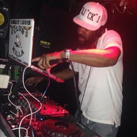 Das Foto wurde bei Leftfield NYC von DJ CLUBKILLA &amp;. am 7/22/2015 aufgenommen