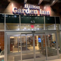 Снимок сделан в Hilton Garden Inn пользователем Adrian L. 10/1/2018