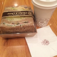 Photo taken at The Coffee Bean &amp;amp; Tea Leaf by Danny K. on 4/21/2015