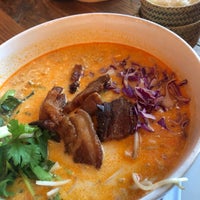 Снимок сделан в Bida Manda Laotian Restaurant and Bar пользователем Andrew P. 9/11/2019