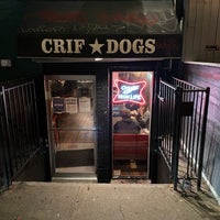 Foto tomada en Crif Dogs  por Amy P. el 12/8/2021