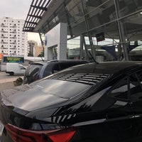 Photo taken at Green Automóveis VW by 𝓓𝓲𝓮𝓰𝓸 . on 6/16/2020