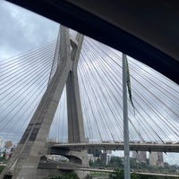 Photo taken at Ponte Octávio Frias de Oliveira (Ponte Estaiada) by 𝓓𝓲𝓮𝓰𝓸 . on 1/12/2024