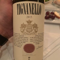 Foto diambil di Cantinetta Antinori oleh 🕵Mikе pada 3/12/2019