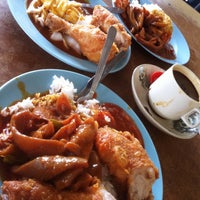 Photo taken at Lim Fried Chicken by WSL on 3/21/2015