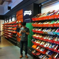 nike factory premium outlet