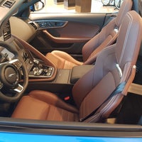 5/26/2018에 Владимир님이 Автосалон Inchcape. Официальный дилер Jaguar.에서 찍은 사진