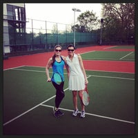Photo taken at campden hill lawn tennis club by Marleen V. on 4/21/2014