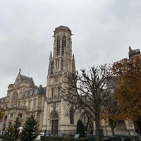 Photo taken at Church of Saint-Germain-l&#39;Auxerrois by ekaphap d. on 12/8/2022