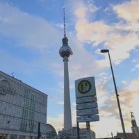 Photo taken at H S+U Alexanderplatz / Memhardstraße by ekaphap d. on 11/13/2017