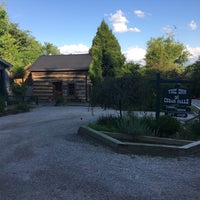 6/9/2017 tarihinde Nate F.ziyaretçi tarafından Inn &amp;amp; Spa at Cedar Falls'de çekilen fotoğraf