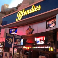 2/26/2019 tarihinde Seth R.ziyaretçi tarafından Blondies Sports Bar &amp;amp; Grill'de çekilen fotoğraf