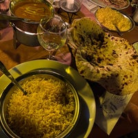 Снимок сделан в Jashan Indian Restaurant Karaolanoglu пользователем mere_lachaise 7/16/2022
