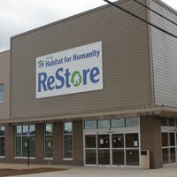 Photo taken at Atlanta Habitat for Humanity ReStore by Atlanta Habitat for Humanity ReStore on 1/5/2015