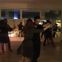 Das Foto wurde bei Yaşamla Dans von Tango A. am 2/3/2018 aufgenommen