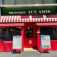 Photo taken at Brasserie AUX AMIS by 切り餅 on 7/24/2022