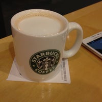 Photo taken at Starbucks Coffee 水道橋西通り店 by kazlish on 11/3/2012