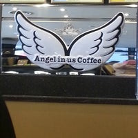 Photo taken at Angel-in-us Coffee by 진주 남. on 6/15/2013