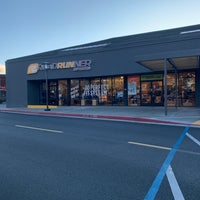 road runner sports warehouse