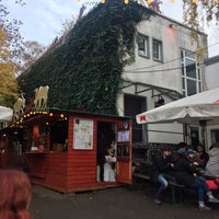 Photo taken at Weihnachtsmarkt im Stadtgarten by Artemiy (Wellwod) N. on 11/25/2017