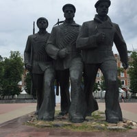 Photo taken at Monument to the heroes of the Volga Military Flotilla by Artemiy (Wellwod) N. on 6/30/2018