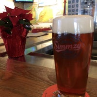 Photo taken at Simmzy&amp;#39;s by Jimmy A. on 12/14/2018