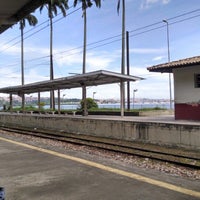 Photo taken at Estação de Trem de Plataforma by Levi S. on 3/29/2014