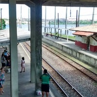 Photo taken at Estação de Trem de Plataforma by Levi S. on 4/18/2015