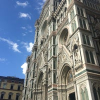Photo taken at Cattedrale di Santa Maria del Fiore by Olya T. on 5/31/2016