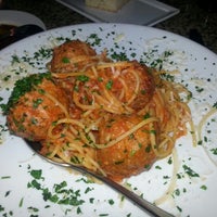รูปภาพถ่ายที่ Portofino Cucina Italiano โดย Louie T. เมื่อ 9/14/2012