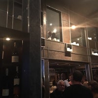 Foto tirada no(a) Vitello&amp;#39;s Restaurant por Cameron D. em 3/12/2017