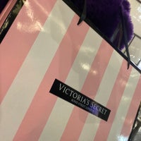 Photo taken at Victoria&amp;#39;s Secret by Laura G. on 12/17/2019