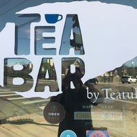 4/16/2017にAllieがTeatulia Tea Barで撮った写真