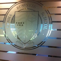 Foto diambil di CESMA Business School oleh José Luis M. pada 10/29/2012