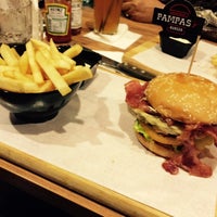 9/25/2015에 Azhar A.님이 Pampas Burger에서 찍은 사진